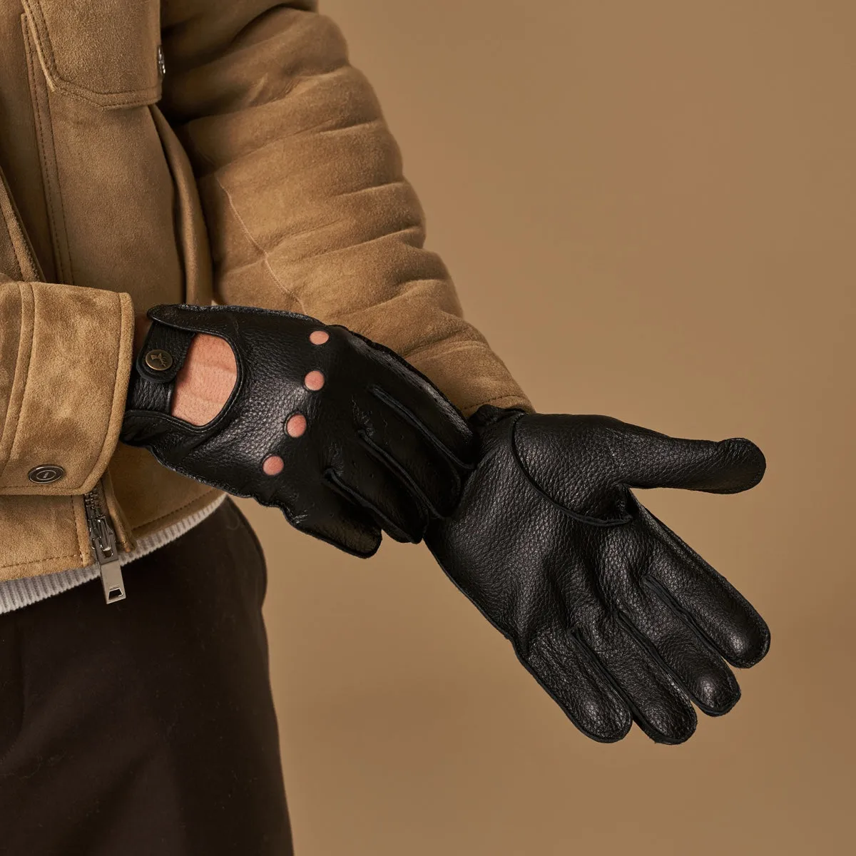 Austin (black) – luxurious driving gloves made of American deerskin leather