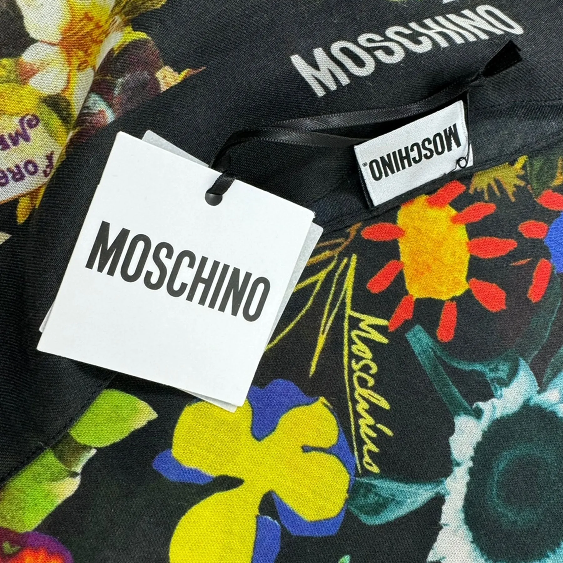 Moschino Scarf Black Floral Design - Modal Shawl - 2024 Collection