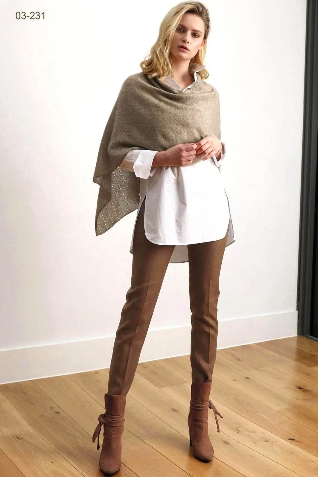 Pale blue cashmere poncho Multiway