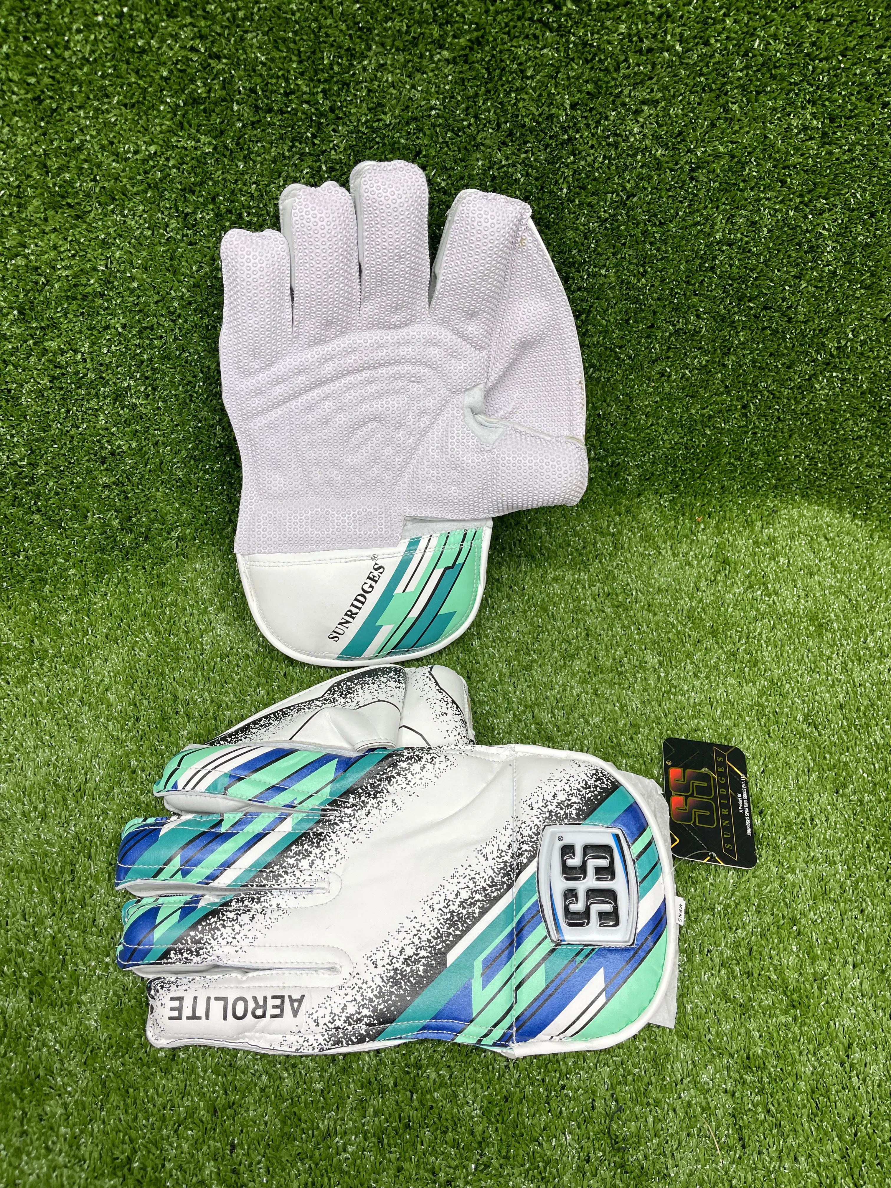 SS Aerolite Junior / Youth Wicket Keeping Gloves