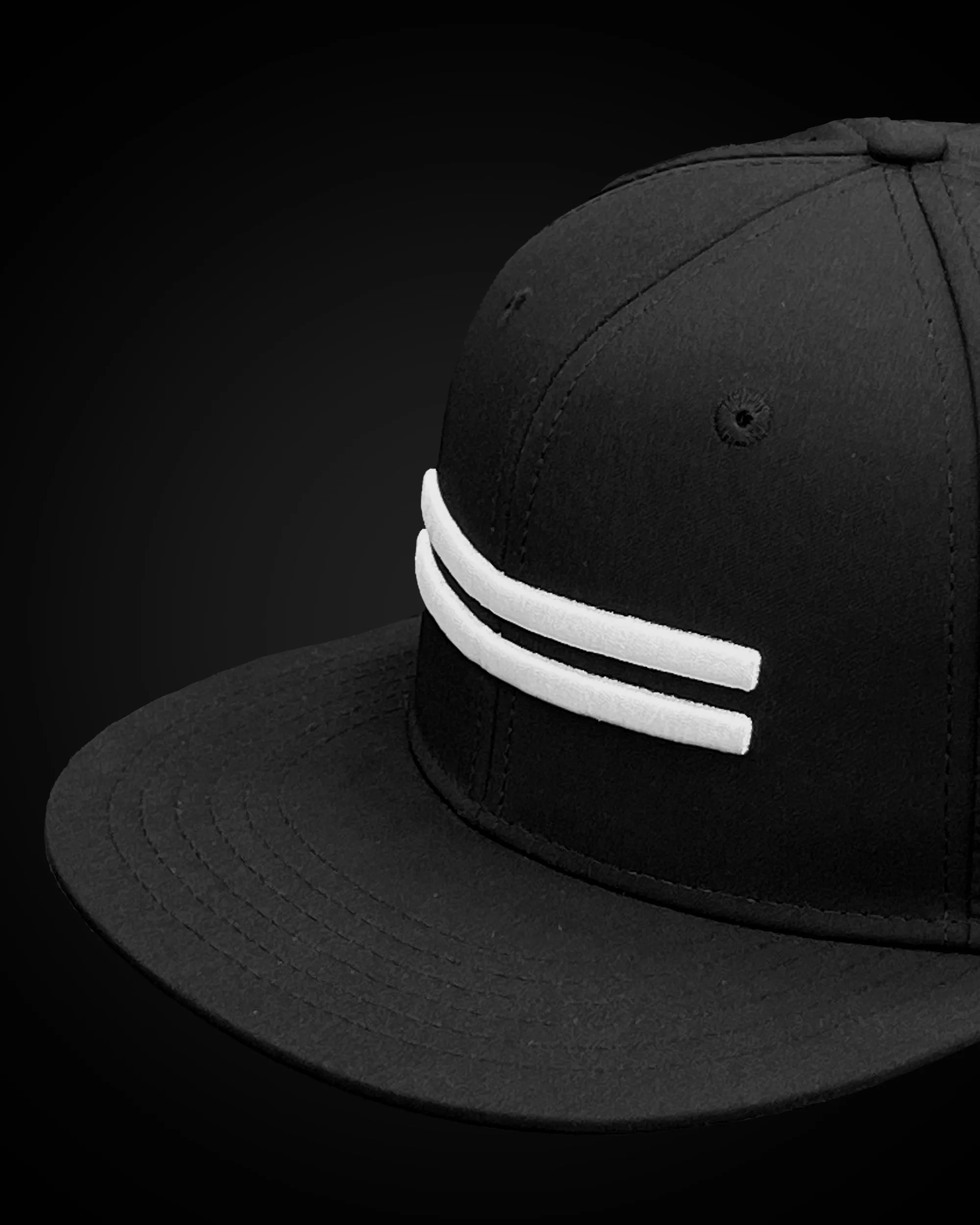 WARSTRIPE LIGHTWEIGHT SNAPBACK - BLACK